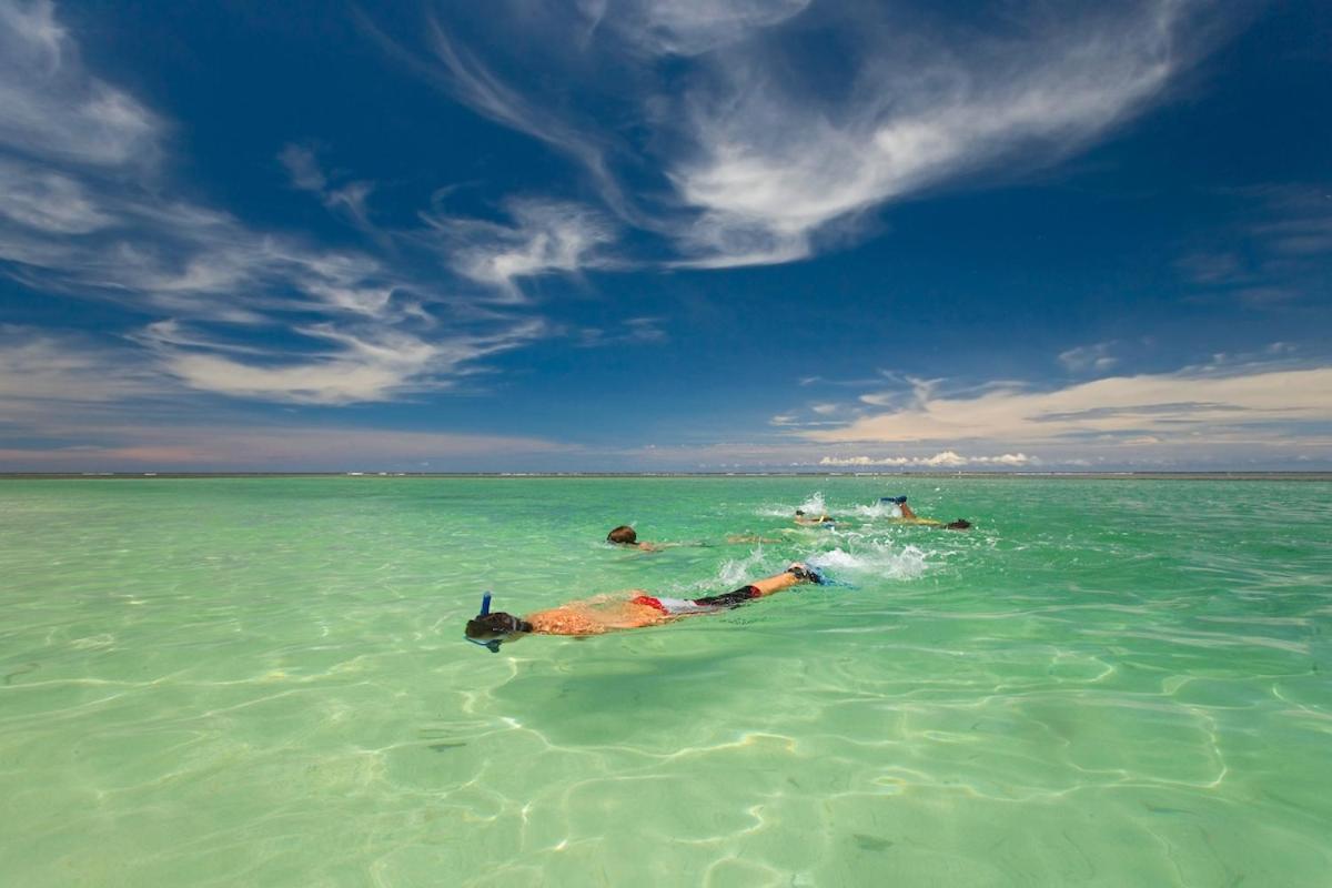 Pelican Beach Resort South Water Caye Dangriga Exterior foto