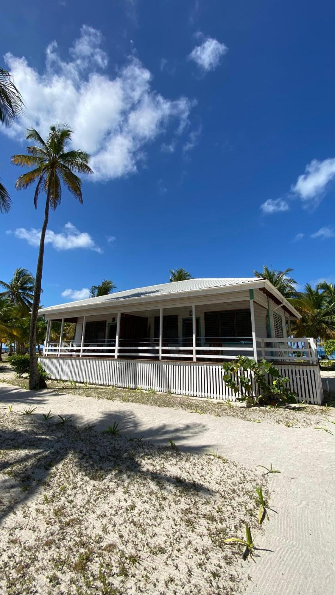 Pelican Beach Resort South Water Caye Dangriga Exterior foto